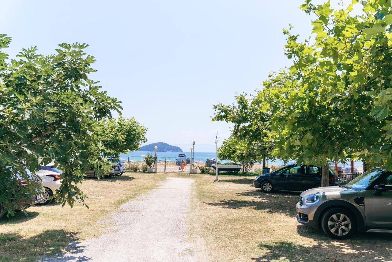 Ferienwohnung Aqua Heaven Nea Iraklitsa Exterior foto